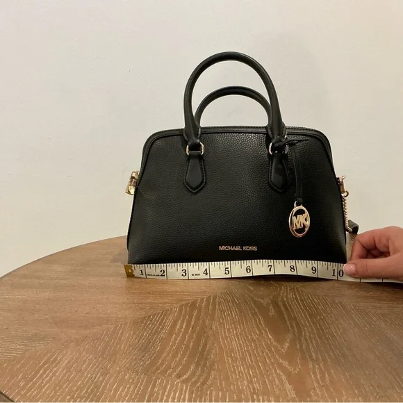 MICHAEL MICHAEL KORS
Bedford Dome Satchel - Picture 3 of 6